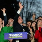 Ganó el centrista Nicușor Dan