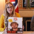 Noga Gur-Arye, aunt of Alon Ohel, holding a picture of her nephew.