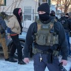 Activistas son detenidos por agentes federales el martes 3 de febrero de 2026 en Minneapolis