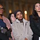 Las representantes demócratas Cori Bush, Ayanna Pressley, Ilhan Omar y Alexandria Ocasio-Cortez.