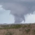 Imagen referencial de un tornado.