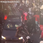 Imagen de un vídeo en el que se aprecian los disturbios en Miami Beach por la celebración del spring break.