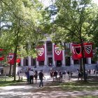 Universidad de Harvard. Una de las universidades que están viviendo consecuencias por sus actitudes antisemitistas.