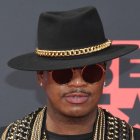 El rapero Ne-Yo a su llegada a los premios BET 2022 en Los Ángeles el 26 de junio de 2022.