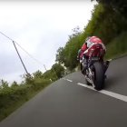 la competición más peligrosa del mundo, la Tourist Trophy (IOMTT), se disputa en la Isla de Man.