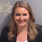 La ex abogada de Trump, Jenna Ellis, tras ser detenida en el condado de Fulton.