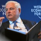 Ricardo Martinelli, expresidente de Panamá gesticula durante la sesión 'El Nuevo Contexto Latinoamericano' en la Reunión Anual 2014 del Foro Económico Mundial en el centro de congresos de Davos