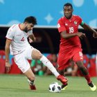 Luis Tejada disputando un balón durante el partido de la Copa Mundial de la FIFA Rusia 2018 entre Panamá y Túnez