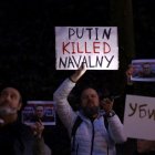 Las voces conservadoras de EEUU condenan a Putin tras la muerte de Navalni en un gulag siberiano