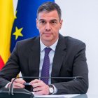 Pedro Sánchez, el presidente del Gobierno de España, dice que está considerando su renuncia tras estallar un escándalo de corrupción que salpica a su esposa