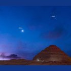 Imagen del desfile astronómico que tuvo lugar el 4 de mayo de 2022 y que fue visible en Egipto.