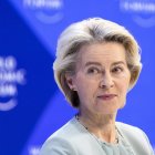 Ursula von der Leyen, Presidente de la Comisión Europea, participa en el acto inaugural del Foro de Davos (Suiza). 16 de enero de 2024.
