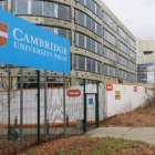 "Este tipo es un fraude": un profesor de la Universidad de Cambridge, especializado en desinformación, es sorprendido compartiendo fakes