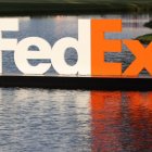 Logo de la empresa FedEx durante el torneo de golf que se celebró en Memphis en agosto de 2023.