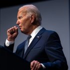 Joe Biden traicionado por las élites del partido