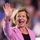 La demócrata Tammy Baldwin (D-WI)