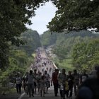 CRISIS FRONTERIZA: Archivo de Migrantes que participan en una caravana que se dirige a Estados Unidos, caminan de Huixtla a Escuintla, estado de Chiapas, México, el 9 de junio de 2022.