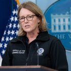 Deanne Criswell, directora de FEMA