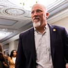 Chip Roy y Mike Lee impulsan la Ley SAVE en el Congreso/ Julia Nikhinson