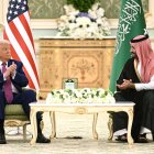 El presidente Donald Trump reunido con el l príncipe heredero saudí Mohammed bin Salman
