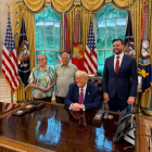 Louis Prevost, hermano del papa, junto a Donald Trump