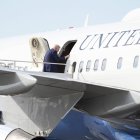 Trump entra en el Air Force One para realizar un viaje oficial