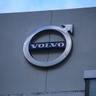 Oviedo, ESPAÑA: El logotipo de Volvo Cars durante Volvo Cars retira más de 100.000 vehículos debido a problemas de frenos en Oviedo, España, el 26 de enero de 2023.