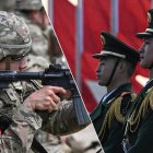 Un soldado estadounidense, en un entrenamiento. Dos soldados chinos, en un desfile