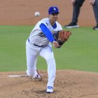 Ohtani lanzando