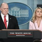Tom Homan y Karoline Leavitt, en la Casa Blanca.