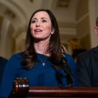 La senadora Britt en Capitol Hill/ Allison Robbert