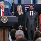 Trump en la sala de prensa de la Casa Blanca/ Andrew Caballero- Reynolds