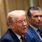 Trump en una reunión de gabinete/ Mandel Ngan