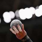 Lanzamiento de bala-Imagen de Archivo