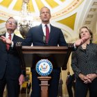 John Thune en Capitol Hill/ Saul Loeb