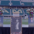 Homenaje a Charlie Kirk en la Universidad Estatal de Colorado