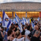 Manifestantes piden la liberación de rehenes israelíes