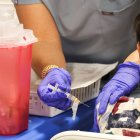 Centro de salud en campaña de vacunación en California