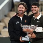 Carlos Alcaraz y su entrenador