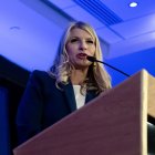 Senadora de Colorado Brittany Pettersen (D-CO)