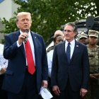 Donald Trump junto a Doug Burgum en Washington DC/ Mandel Ngan