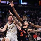 El escolta de los Indiana Pacers T.J. McConnell