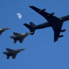 Israeli F-15 fighter jets are refueled by a Boeing 707 (Files)