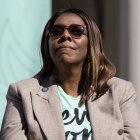 La Fiscal General Letitia James asiste a la celebración del Campeonato de la WNBA de Liberty en City Hall Plaza en Nueva York