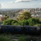 Vista de los restos de un misil iraní que cayó en el patio de una escuela en el asentamiento israelí de Peduel, el 24 de marzo de 2026. La guerra regional estalló después de que Estados Unidos e Israel lanzaran ataques contra Irán el 28 de febrero, con bajas reportadas en varios países de Oriente Medio. //MIDDLEEASTIMAGES_MEI-PSE-OA-PWBMR-20260324-001/Credit:Ori Aviram/MEI/SIPA/2603250513