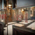 Door of a courtroom (File)