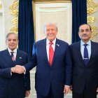U.S. President Donald Trump meets with Pakistani Prime Minister Shehbaz Sharif (left) and Field Marshal Asim Munir, Pakistan’s chief of Defense Forces and Army Staff