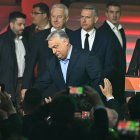 Viktor Orbán en el centro de campaña de Fidesz/ ATTILA KISBENEDEK