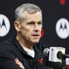 Billy Donovan, durante una comparecencia de prensa. Septiembre de 2025