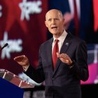 El senador Rick Scott.